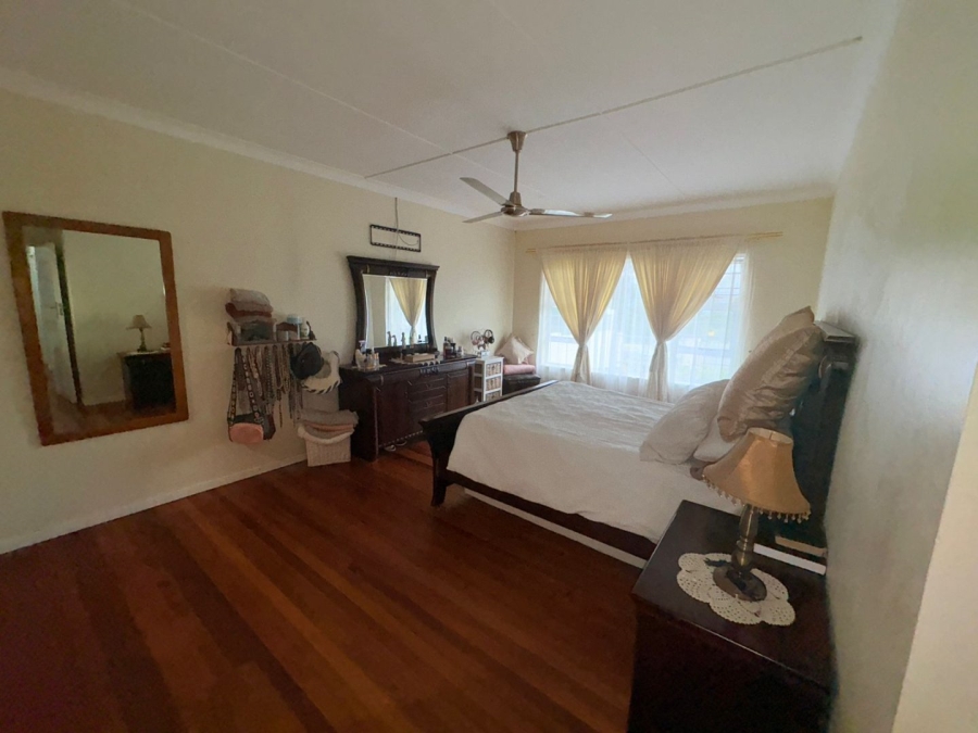 7 Bedroom Property for Sale in Sunnyridge Eastern Cape